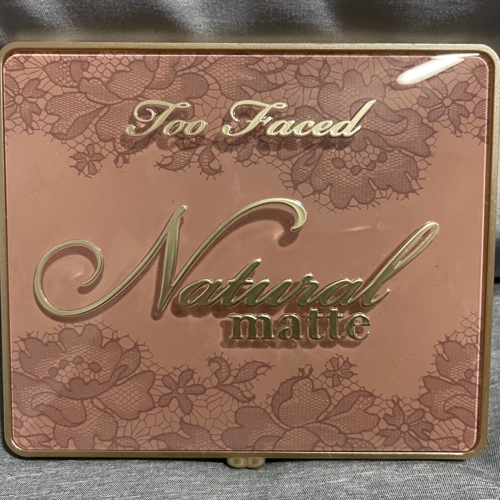 Too Faced - Natural Matte Neutral Eye Palette